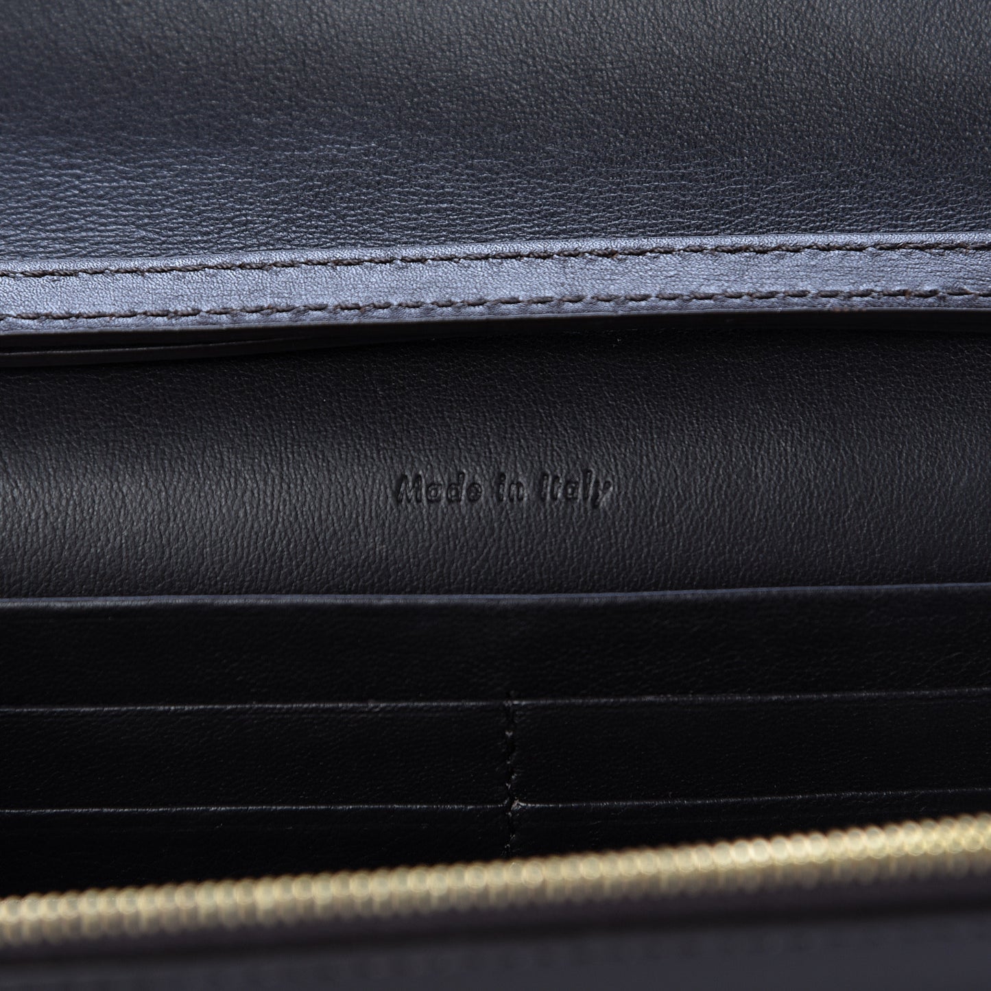 Cobra Shiny Calfskin Clutch On A Chain