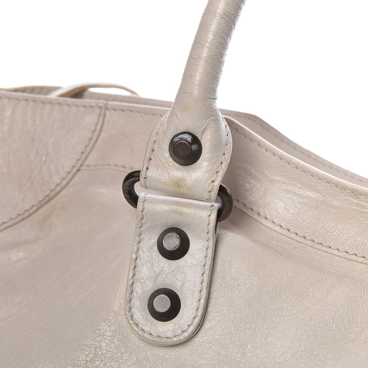 Chevre Classic Hardware City White