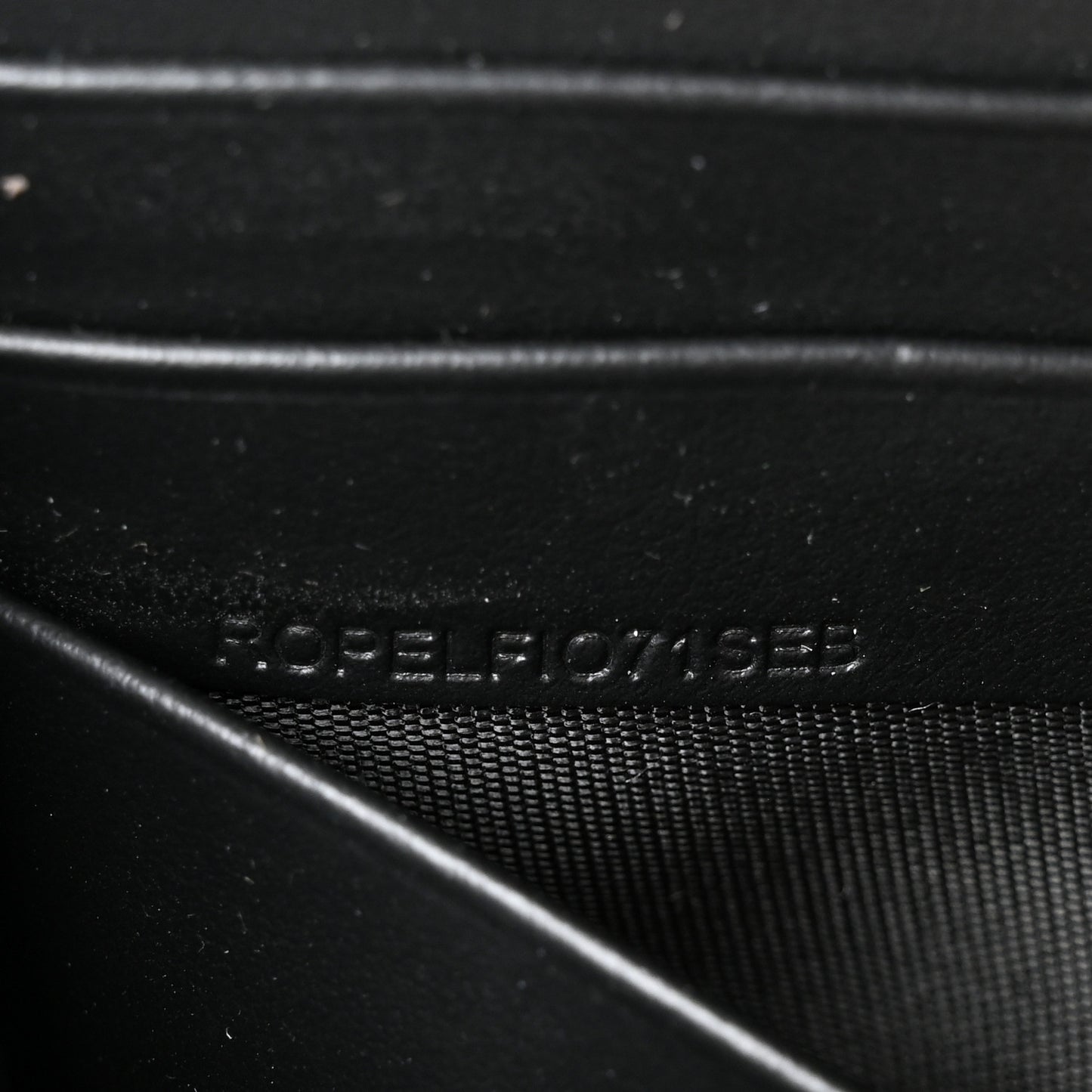 Derby Calfskin House Check Wallet On Chain Black