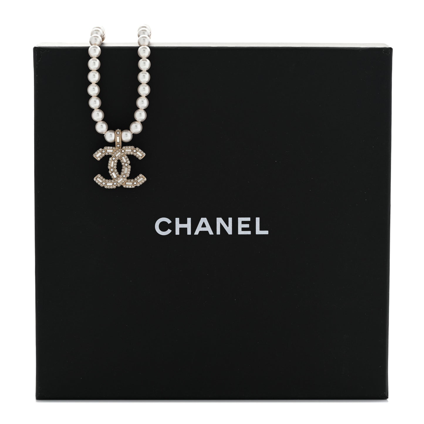 Pearl Crystal Baguette CC Short Necklace Gold