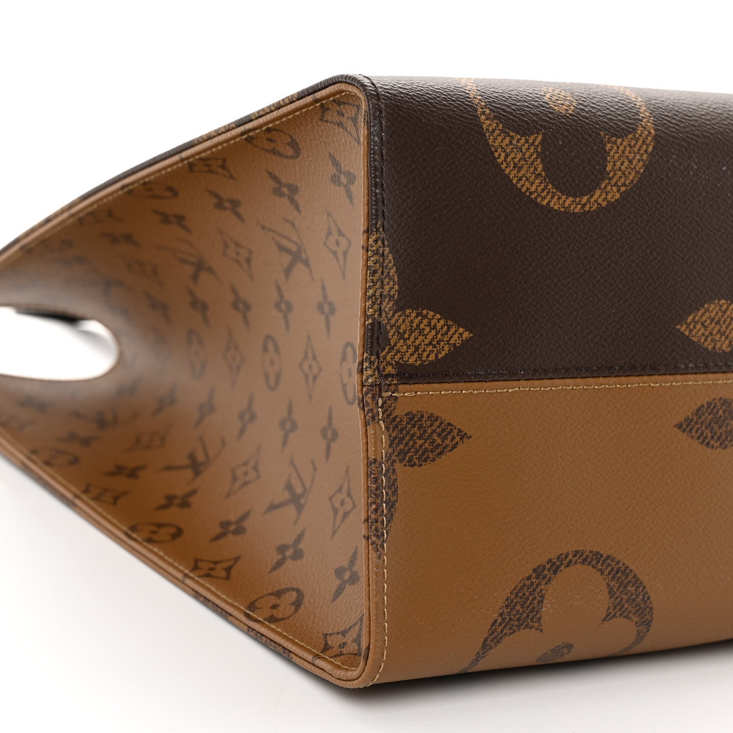 Louis Vuitton Reverse Monogram Giant Onthego GM 8 of 9