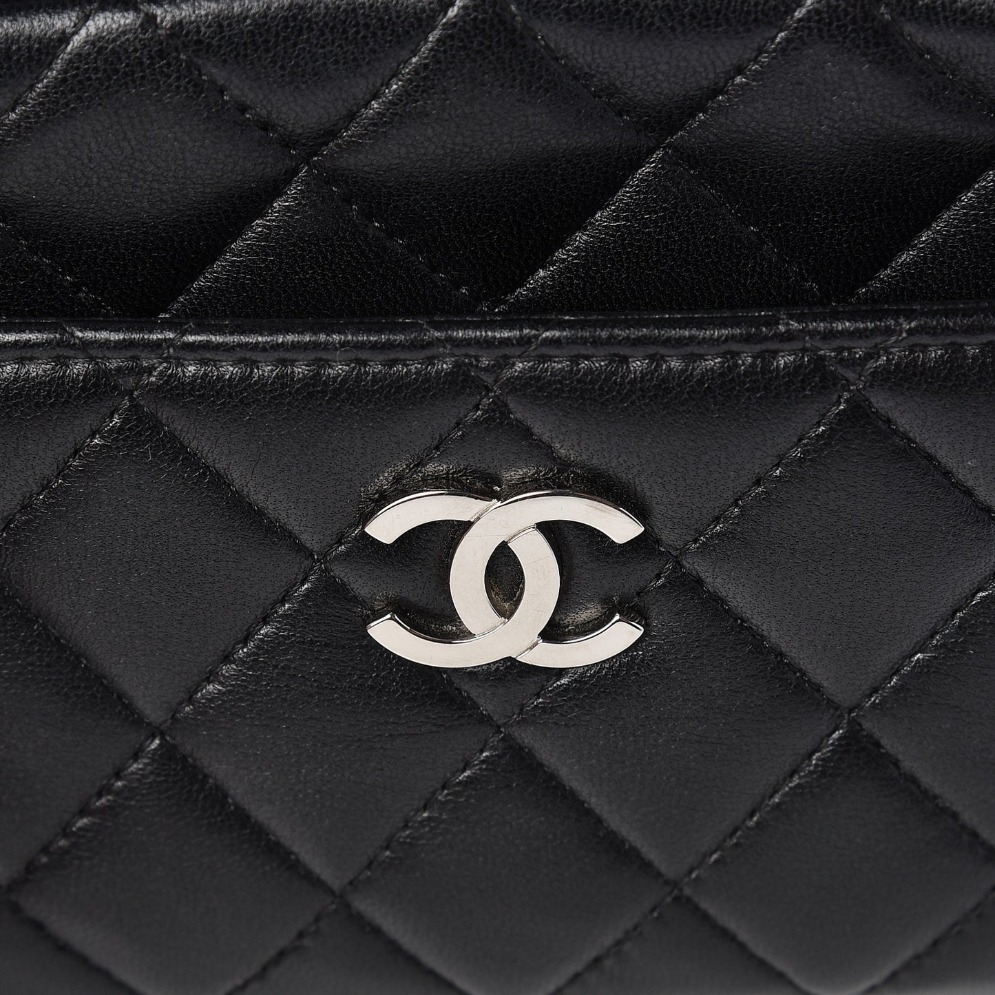 Lambskin Quilted Small Timeless Camera Case Black