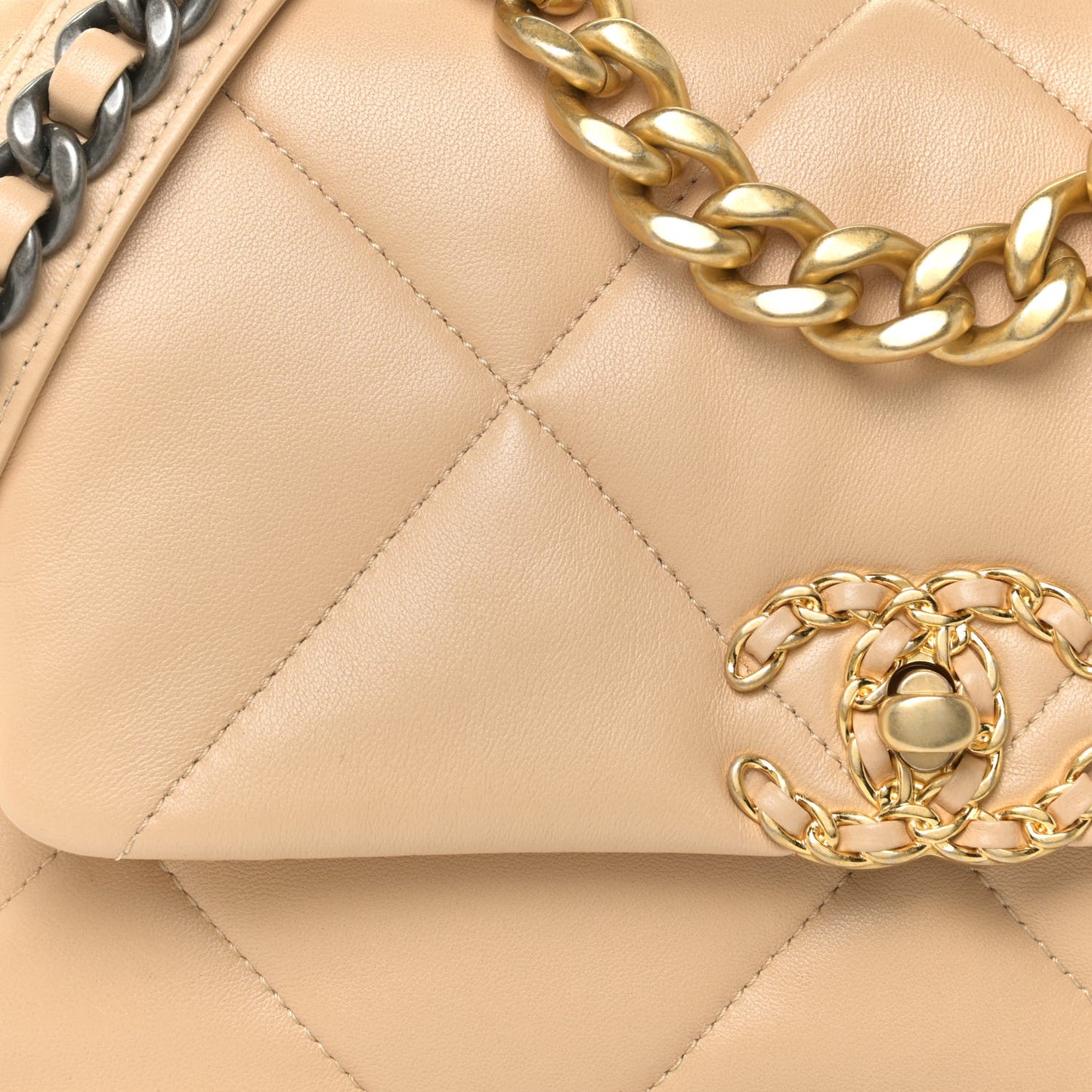 Lambskin Quilted Medium Chanel 19 Flap Beige