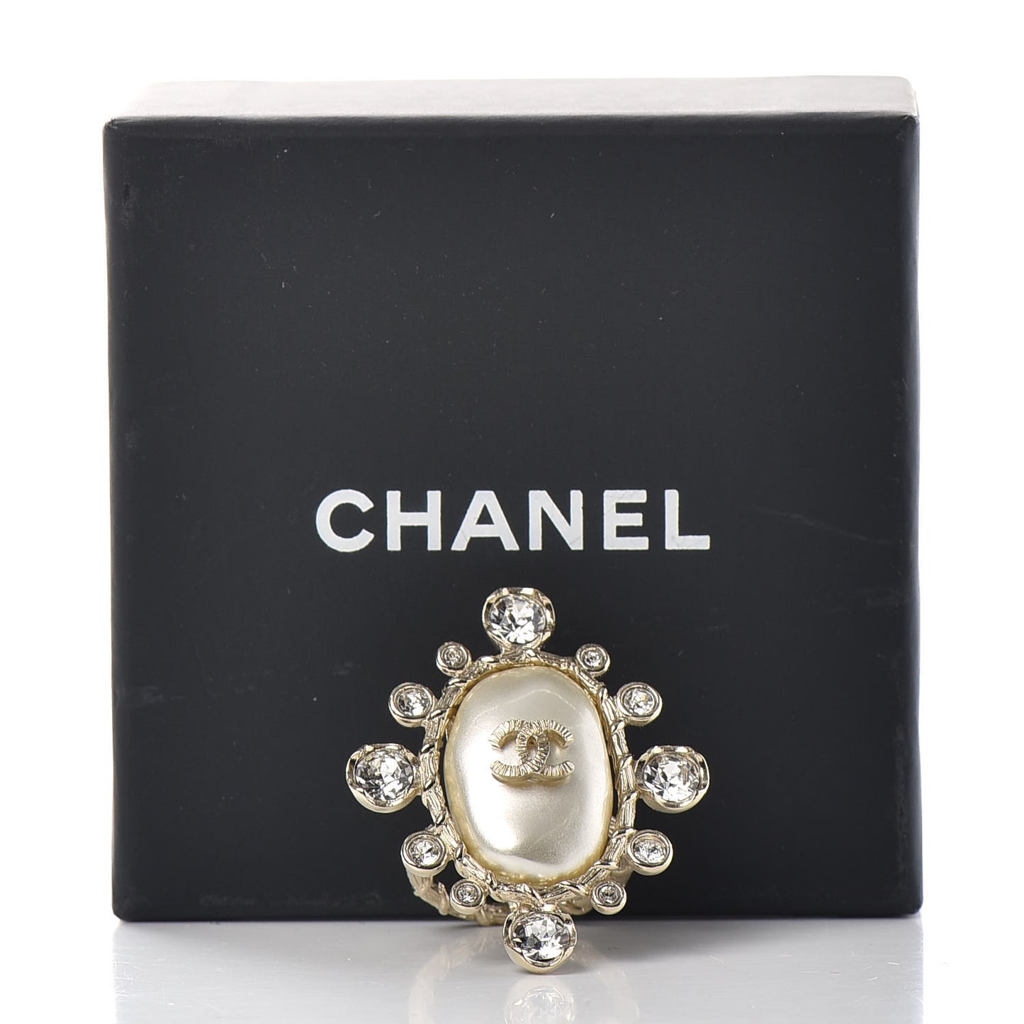 Pearl Crystal CC Ring 6 Gold Pearly White