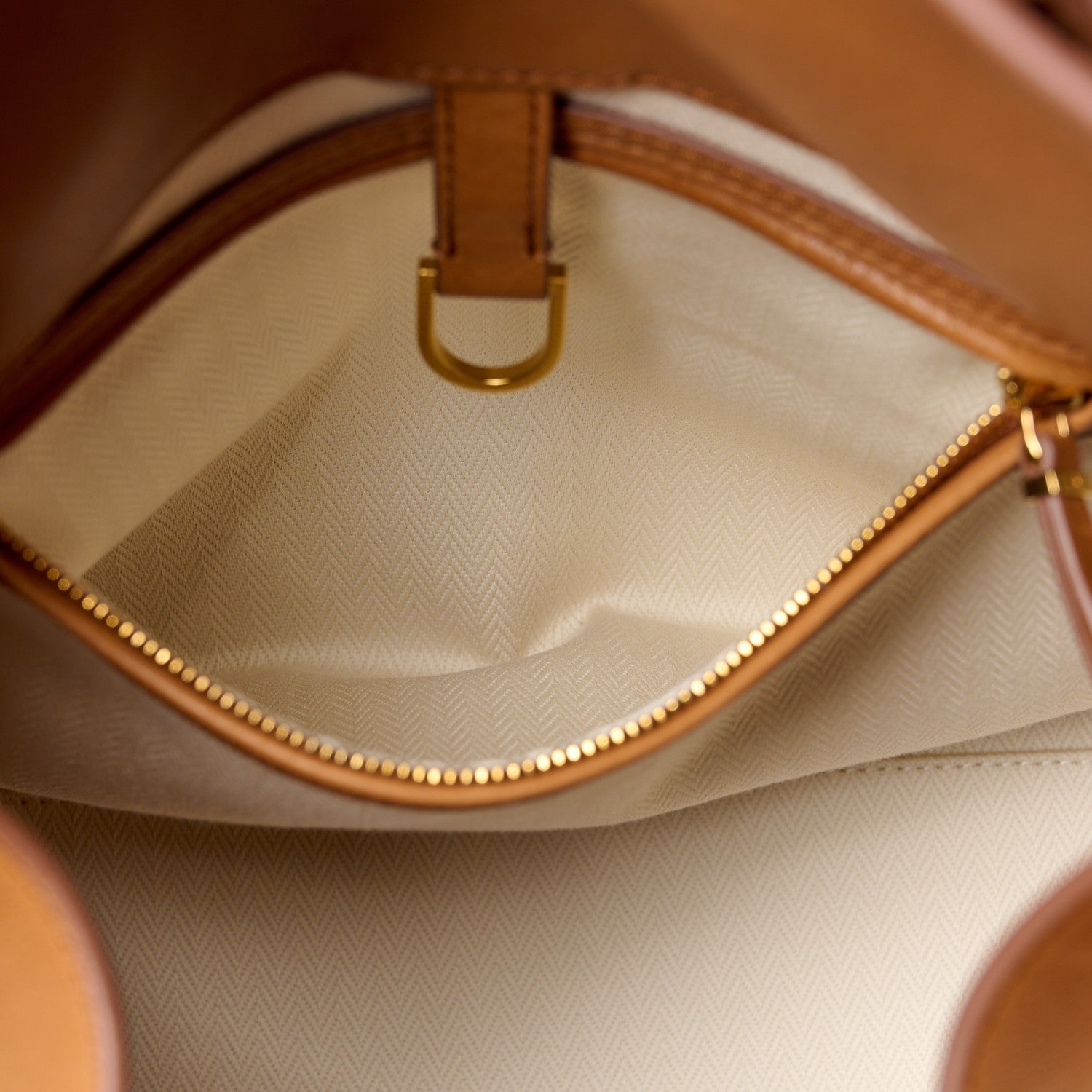 The Row Polished Saddle Calfskin Soft Margaux 15 Cuir 11 of 14