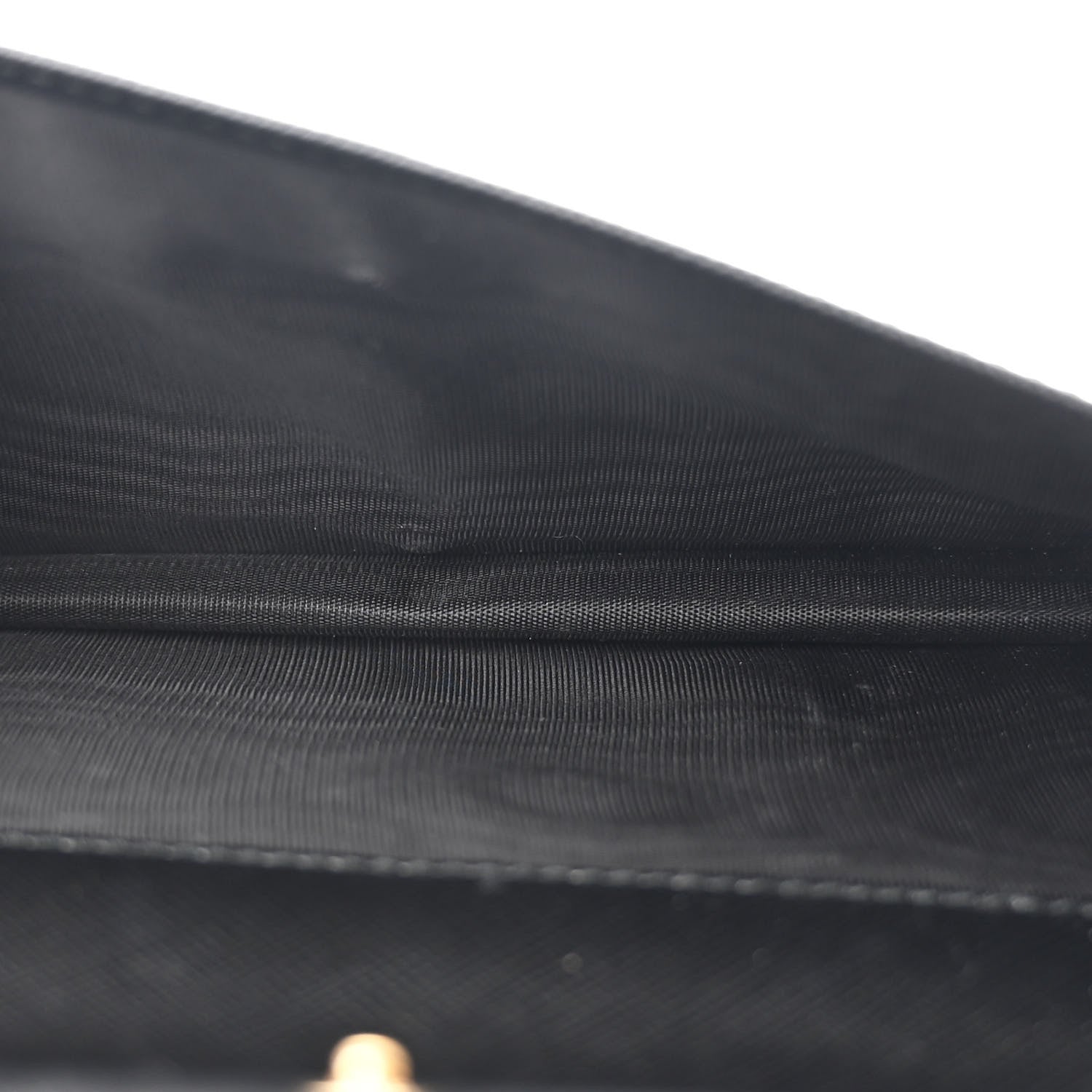 Salvatore Ferragamo Hammered Calfskin Vara Wallet On Chain Black 5 of 11