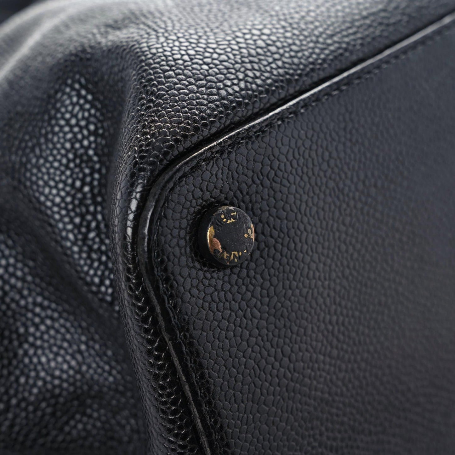 Caviar CC Tote Black