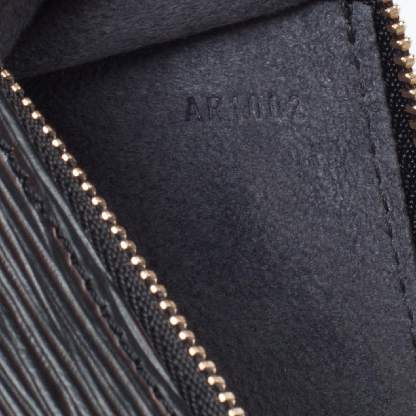 Epi Pochette Accessories 24 Black