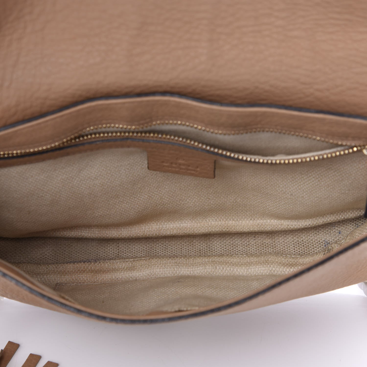 Gucci Pebbled Calfskin Medium Soho Flap Crossbody Camelia 4 of 10