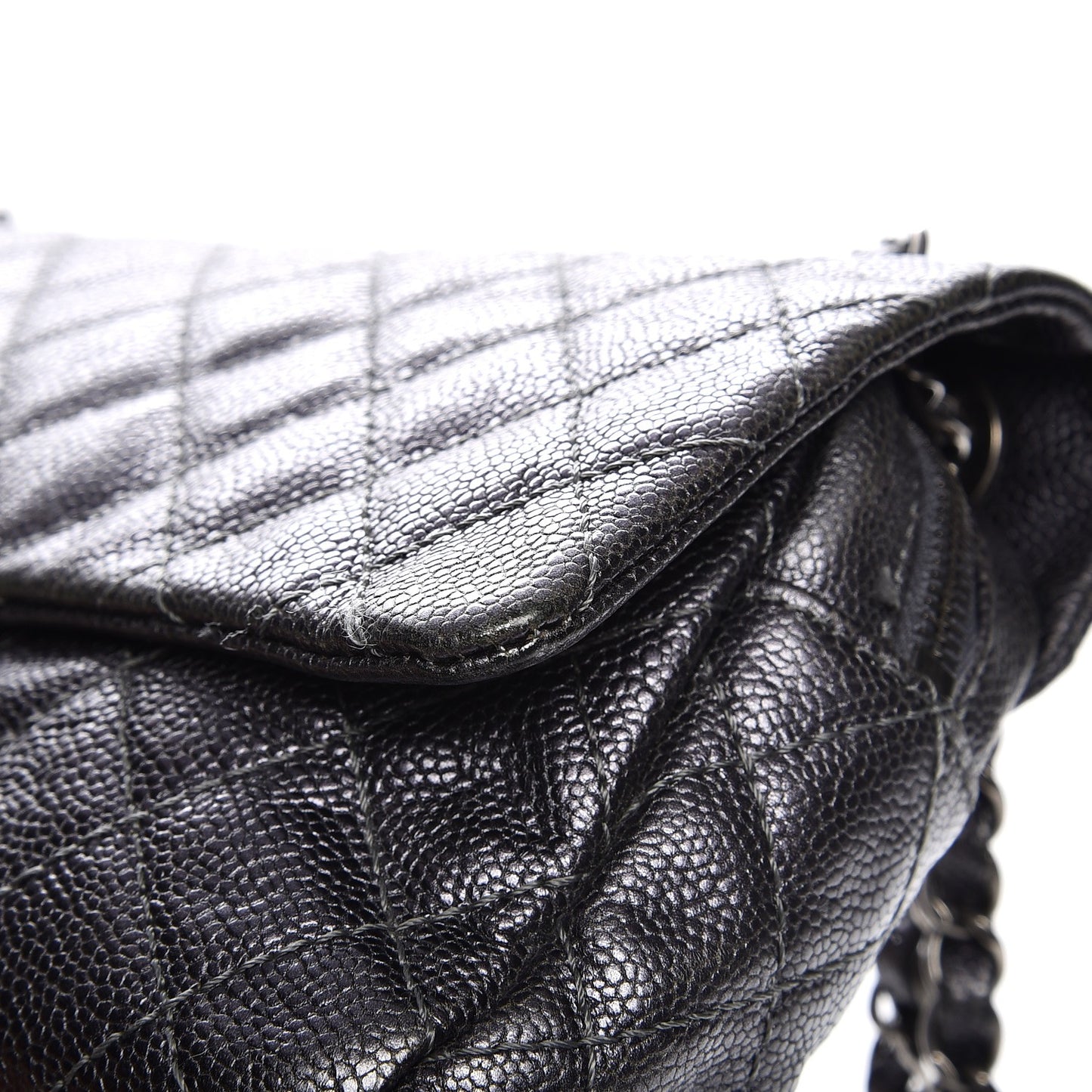 Iridescent Caviar Quilted Small Chic Flap Argent