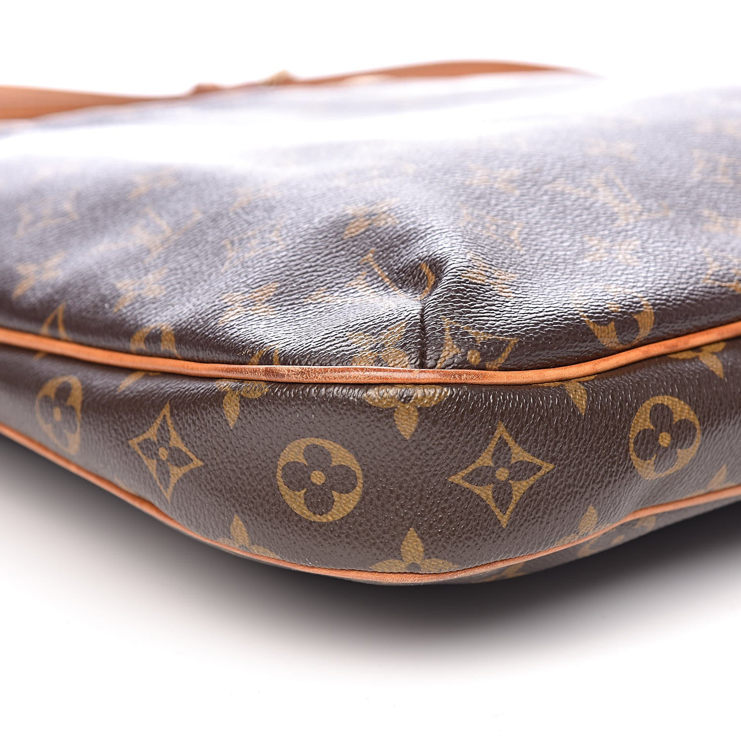 Louis Vuitton Monogram Odeon MM 8 of 16