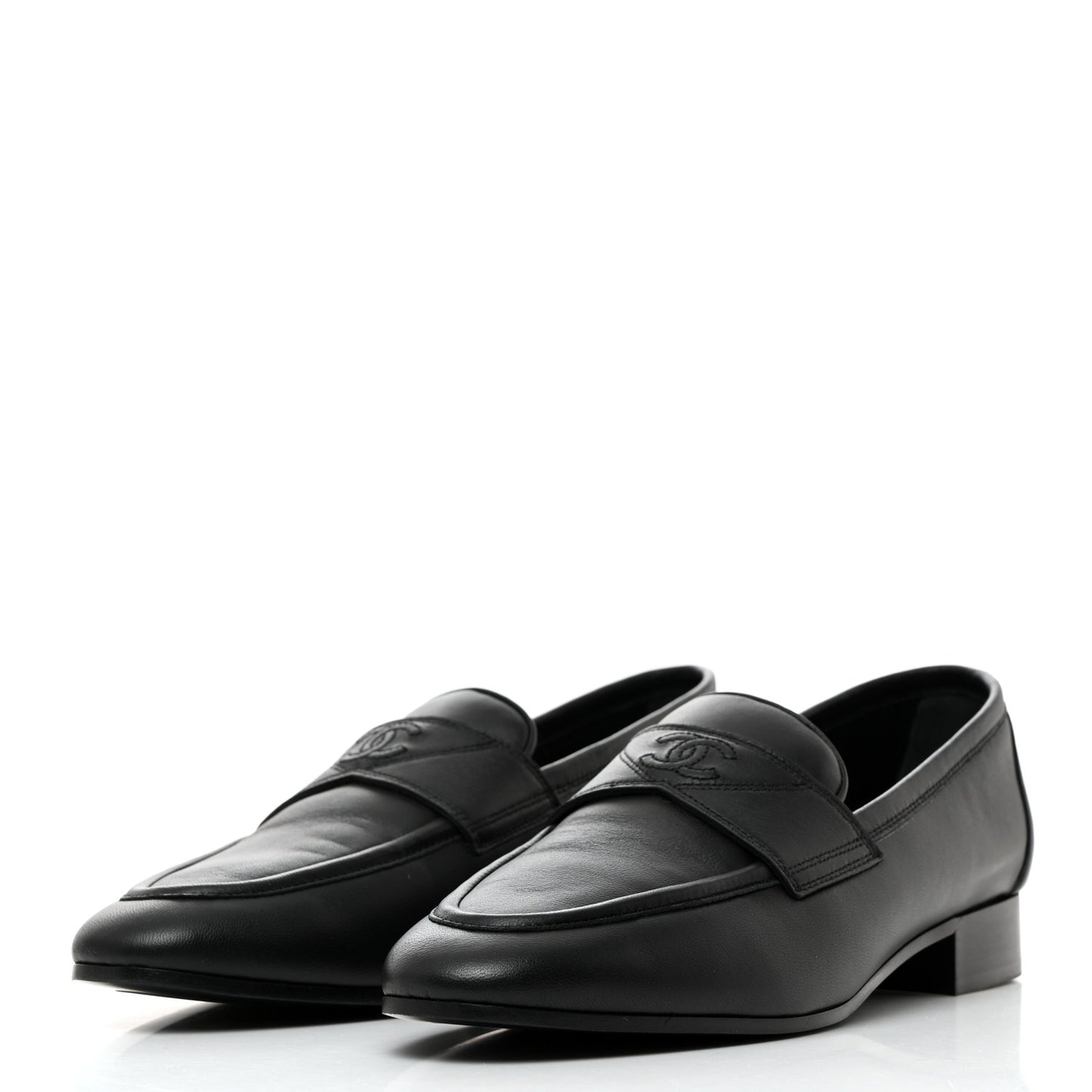 Calfskin Womens Stitched CC Loafers 39 Black