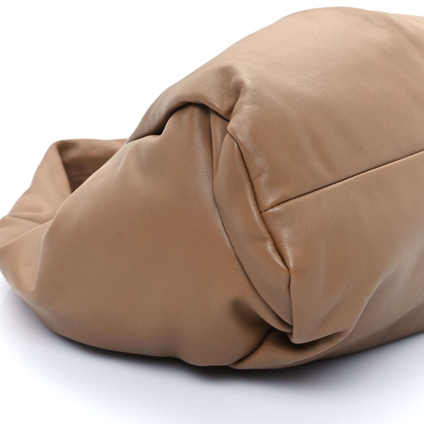 Smooth Butter Calfskin Small The Shoulder Pouch Cammello