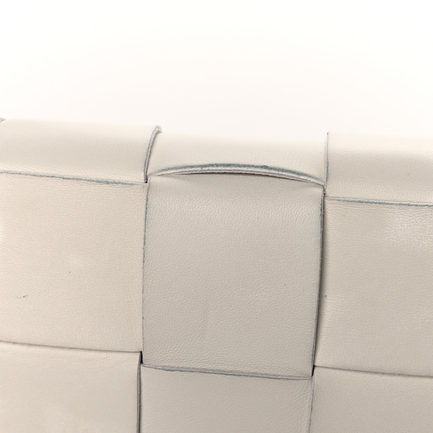 Nappa Maxi Intreccio The Belt Cassette Bag White