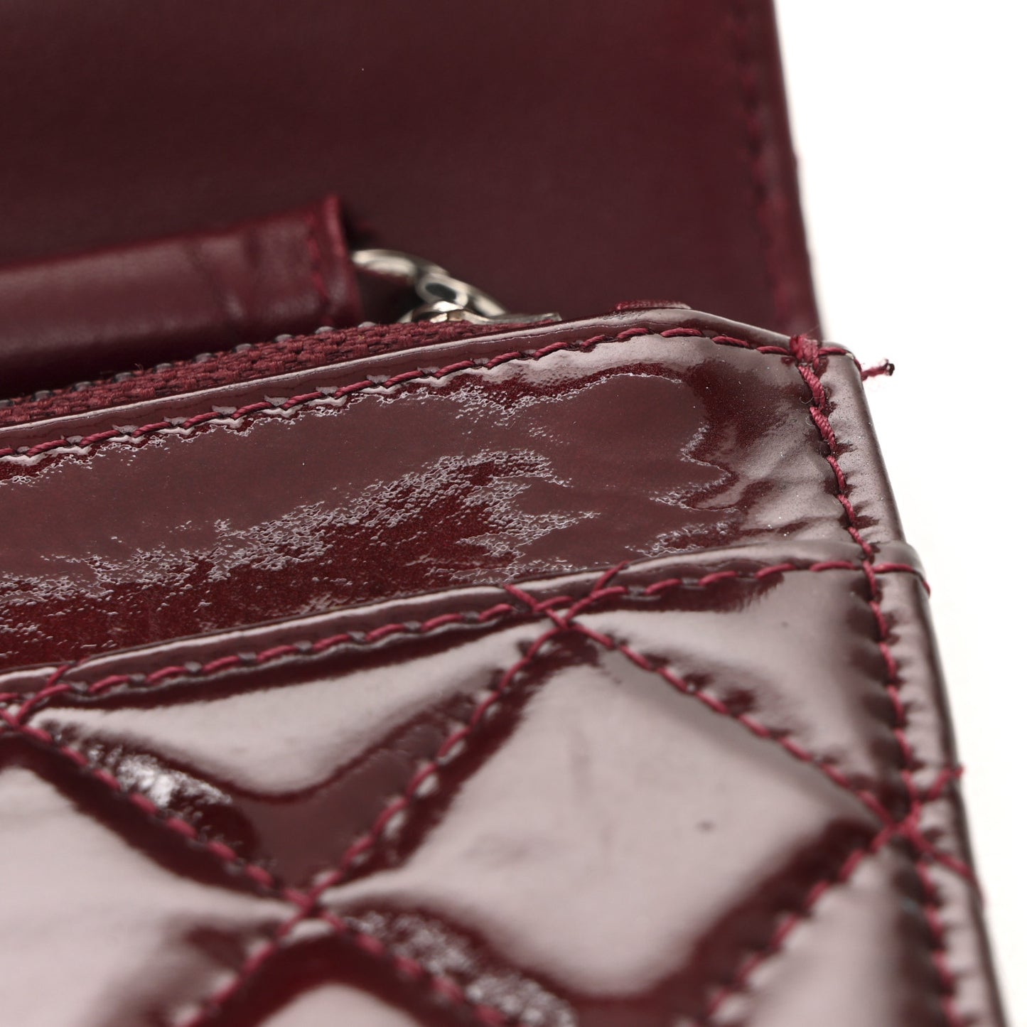 Patent Quilted Brilliant Wallet On Chain WOC Red