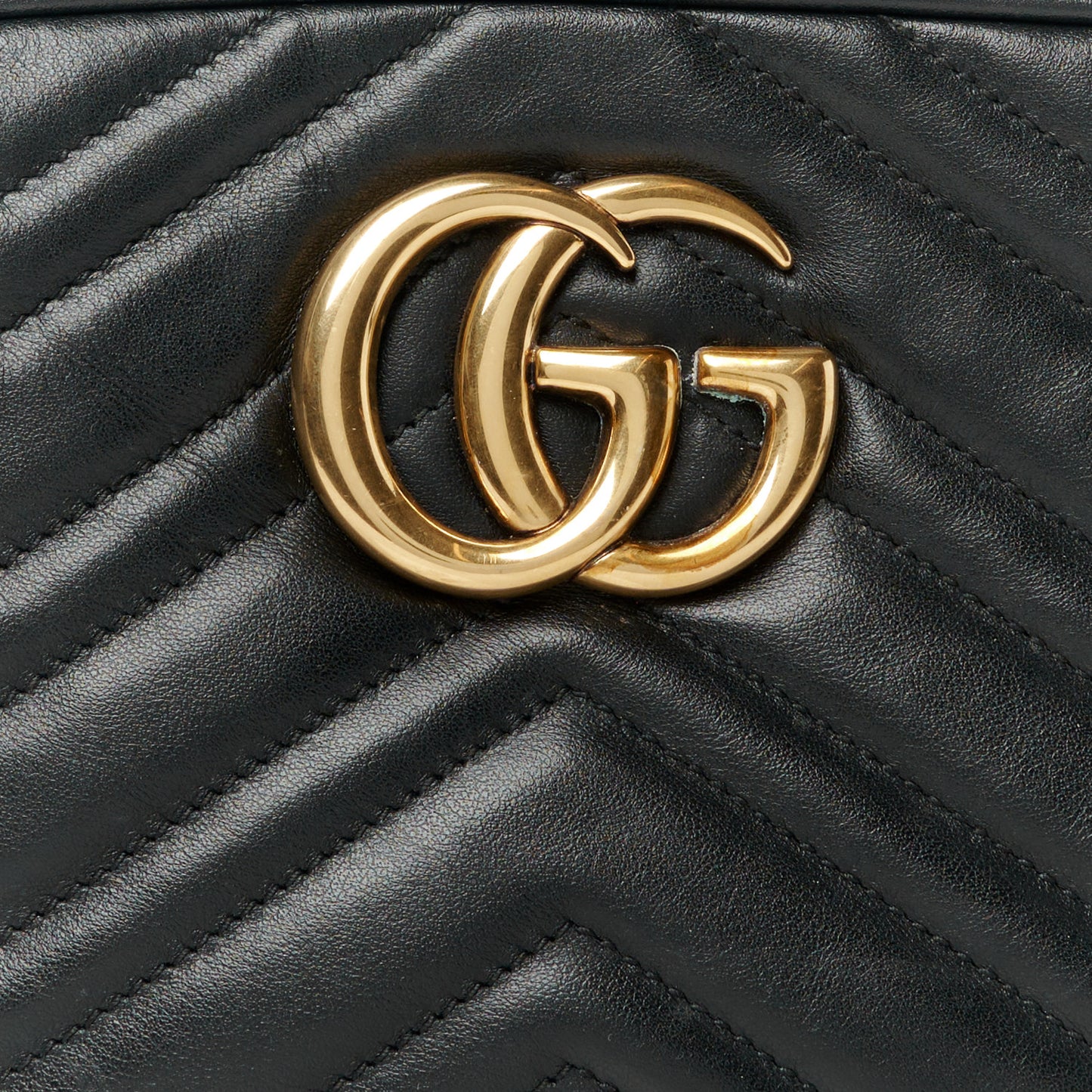 Calfskin Matelasse Small GG Marmont Chain Shoulder Bag Black
