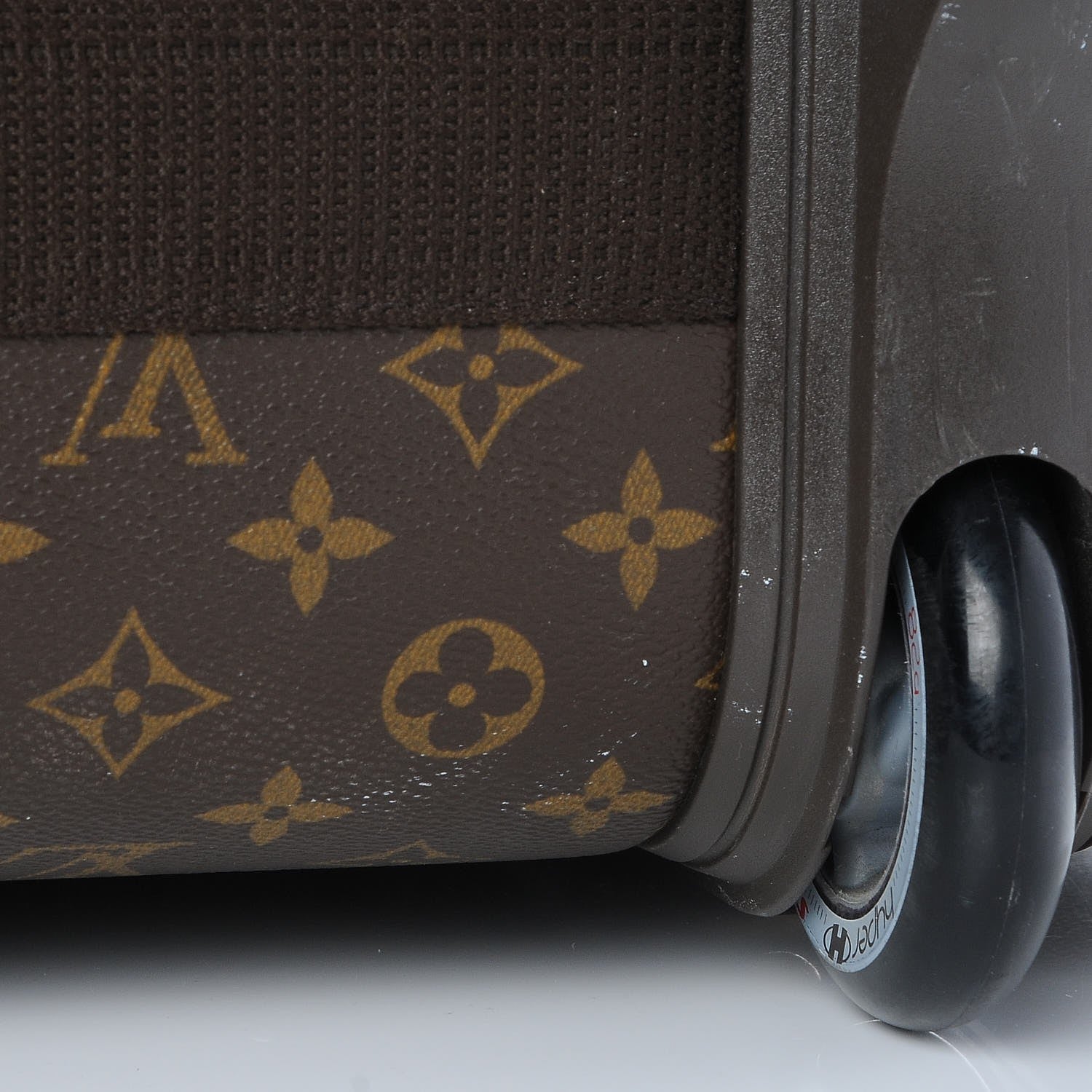 Louis Vuitton Monogram Pegase 55 9 of 17
