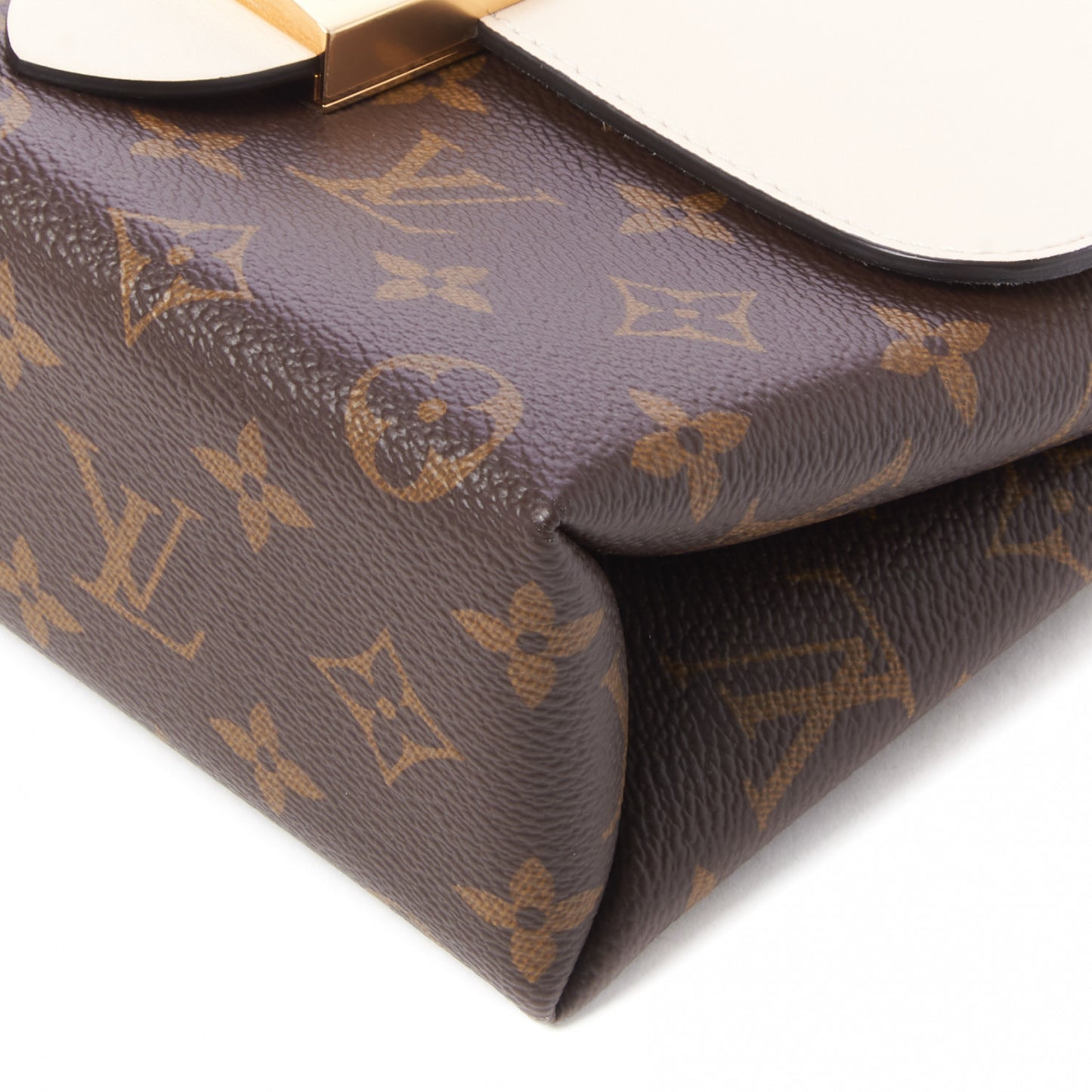 Monogram Locky BB Creme