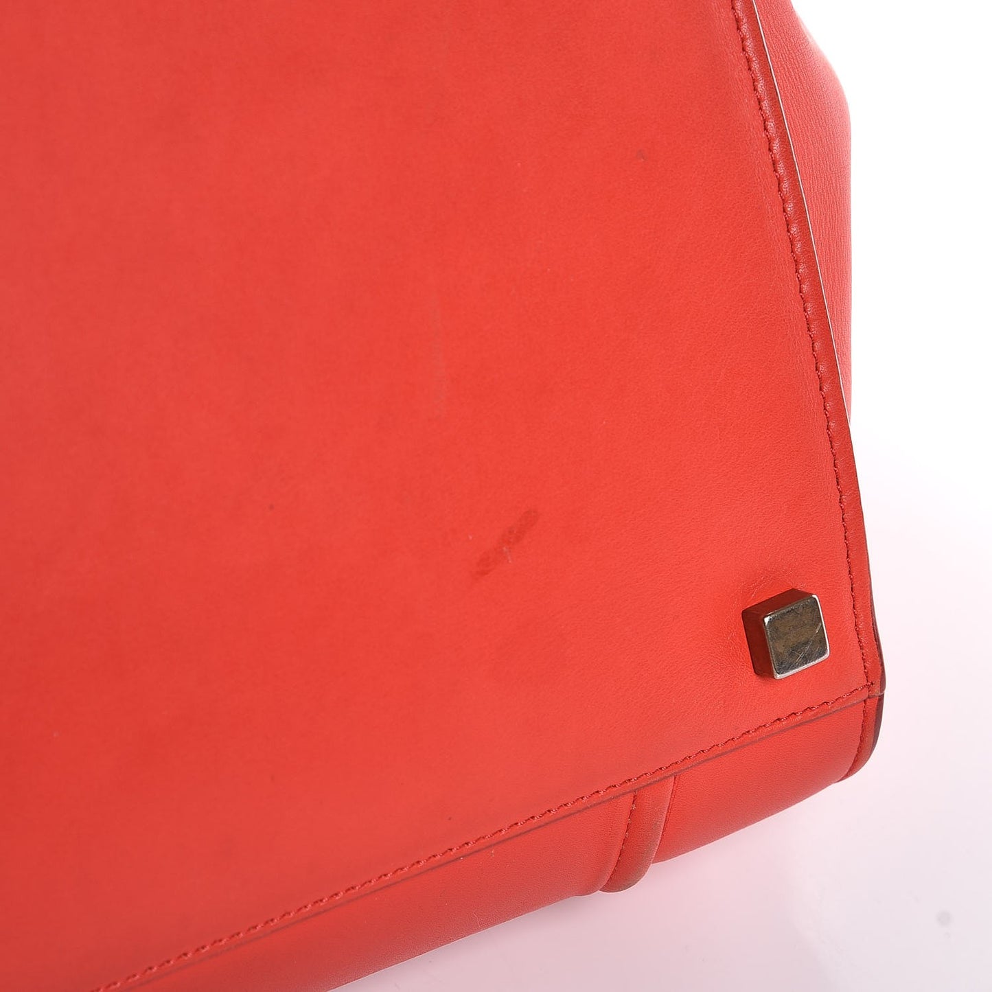 Smooth Calfskin Medium Phantom Luggage Vermillion