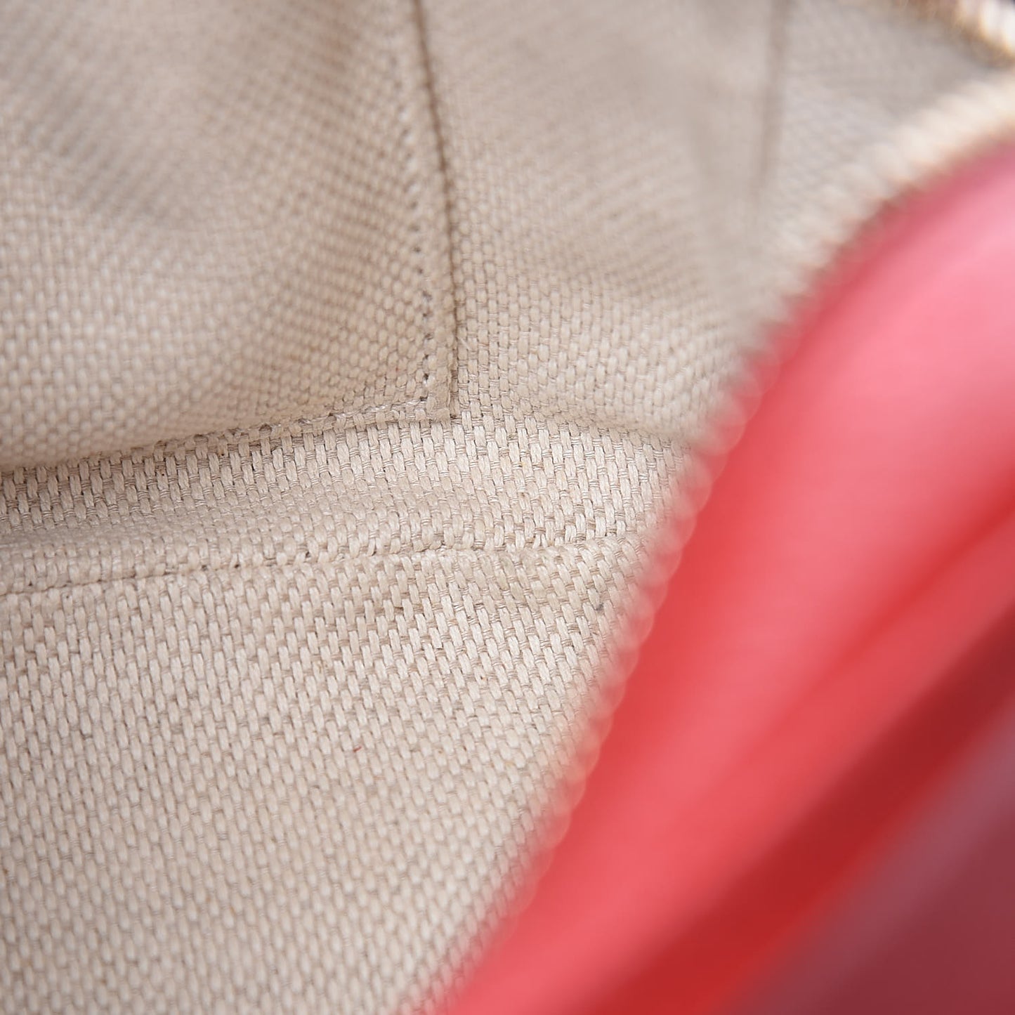 Pebbled Calfskin Small Soho Disco Bag Tabasco Red