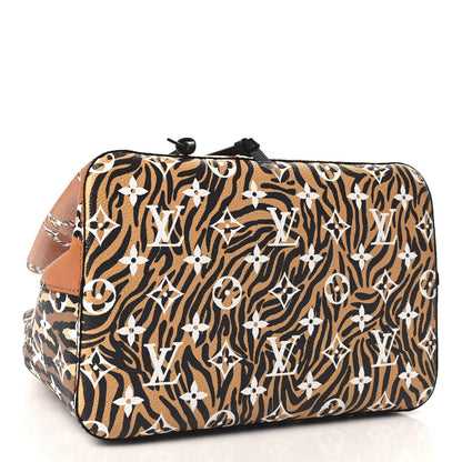 Louis Vuitton Monogram Giant Jungle NeoNoe Caramel 4 of 9