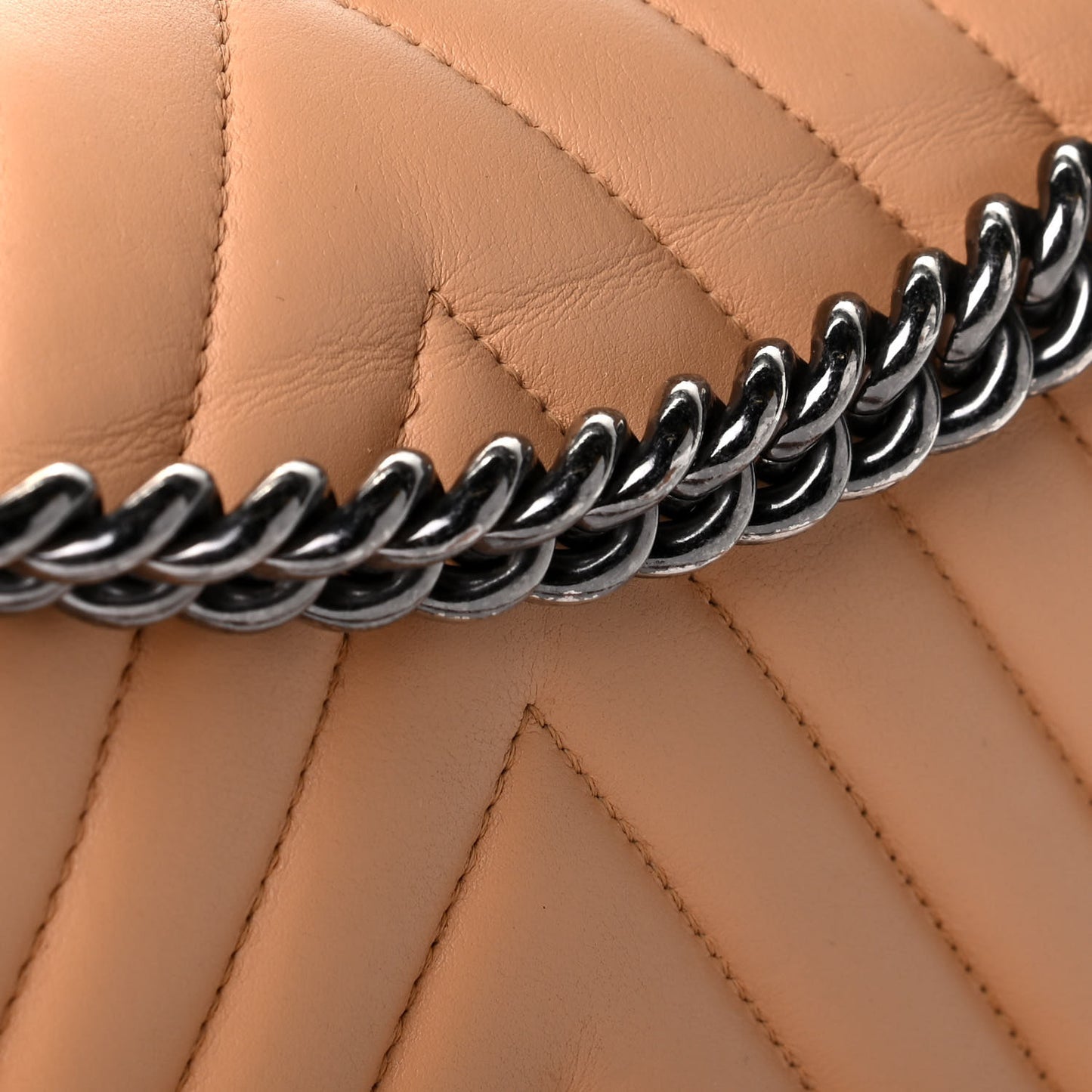 Lambskin Chevron Quilted New Medium Boy Flap Beige