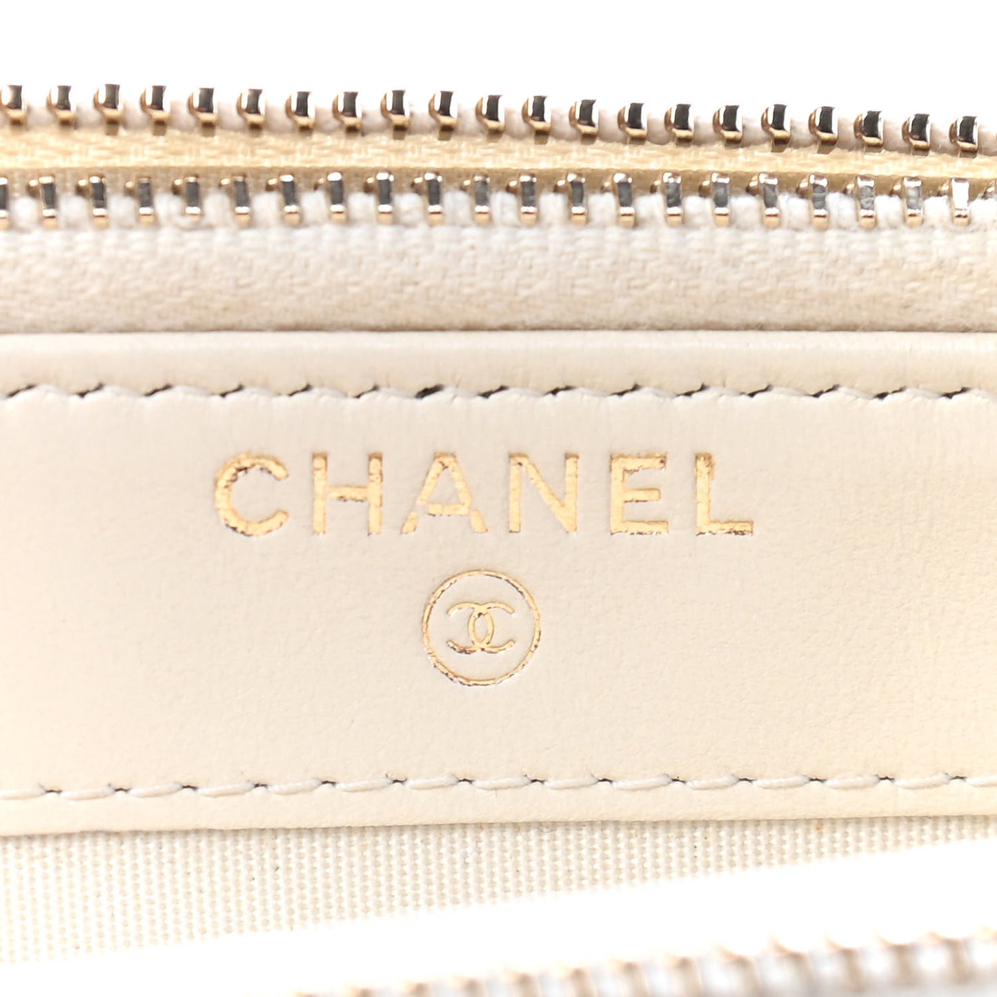 Caviar Quilted Small Boy Clutch With Chain White