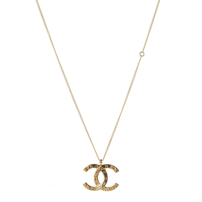 Chanel Metal CC Paris Button Necklace Gold 1 of 3