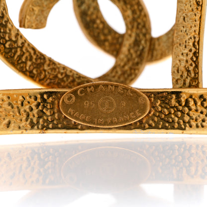 Chanel Metal CC Heart Cuff Gold 4 of 4