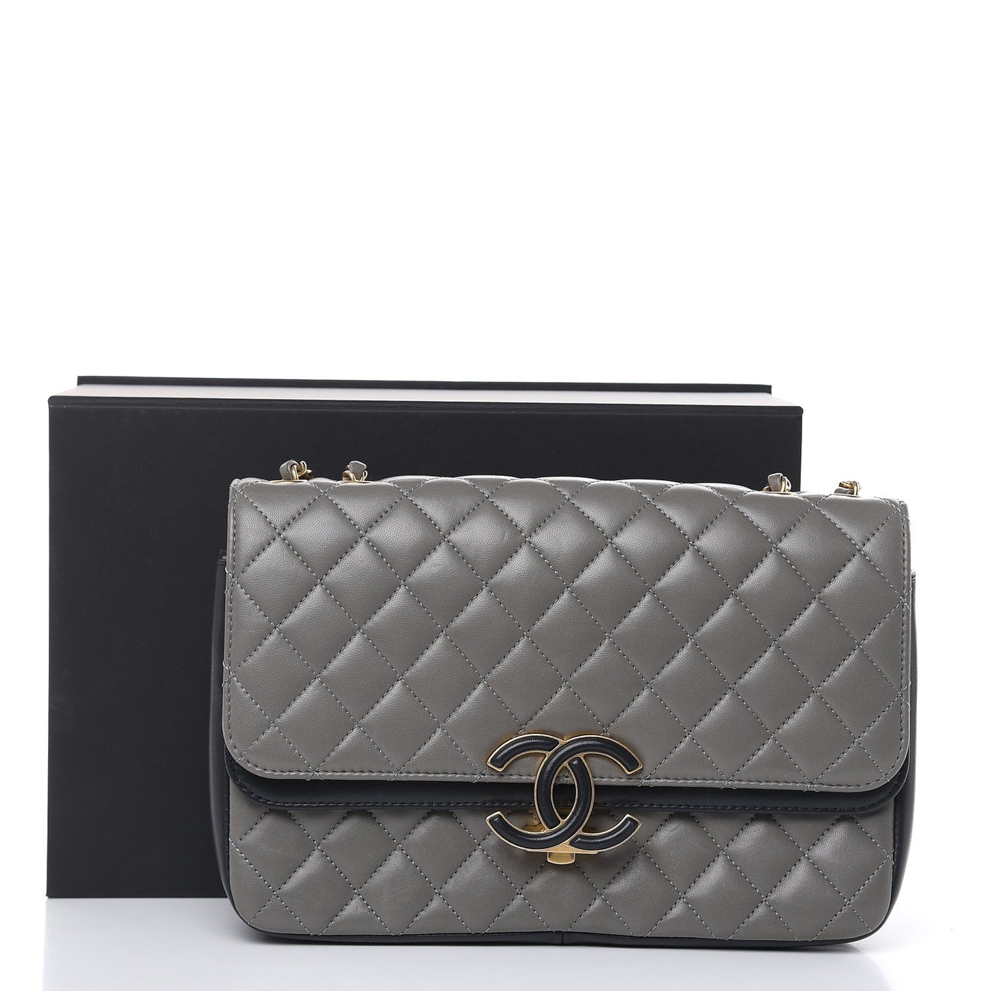 Lambskin Quilted Large CC Chic Flap Grey Dark Navy