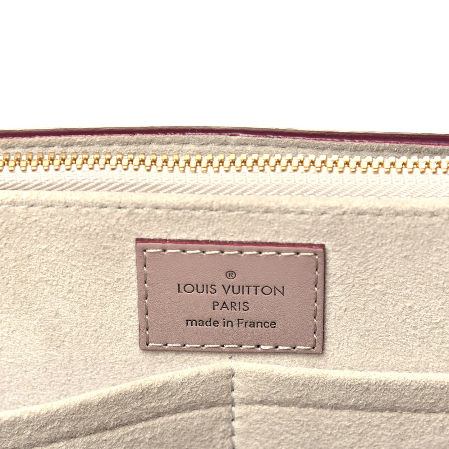 Monogram Cuir Plume Very Tote MM Mastic Raisin