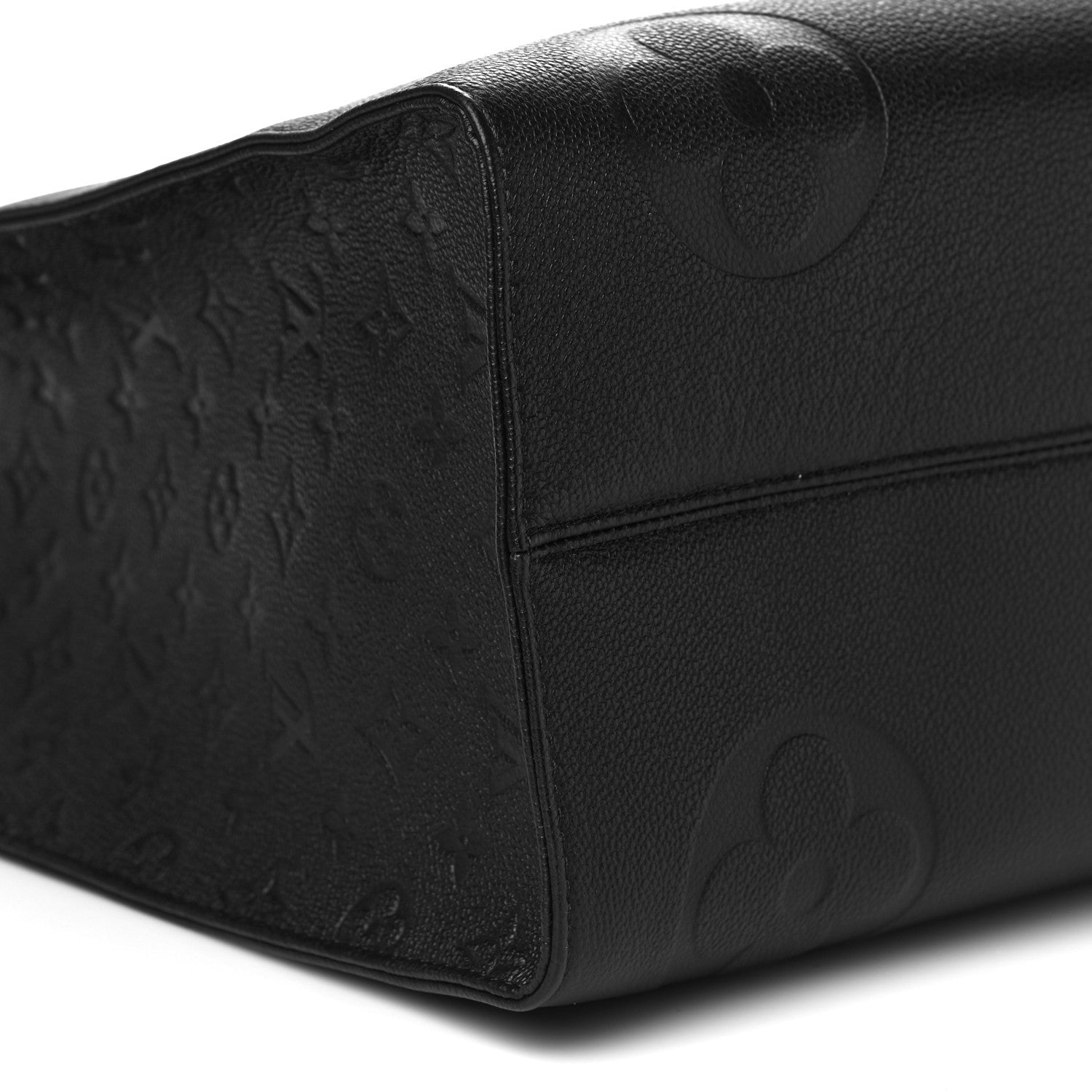 Louis Vuitton Empreinte Monogram Giant Onthego GM Black 8 of 9