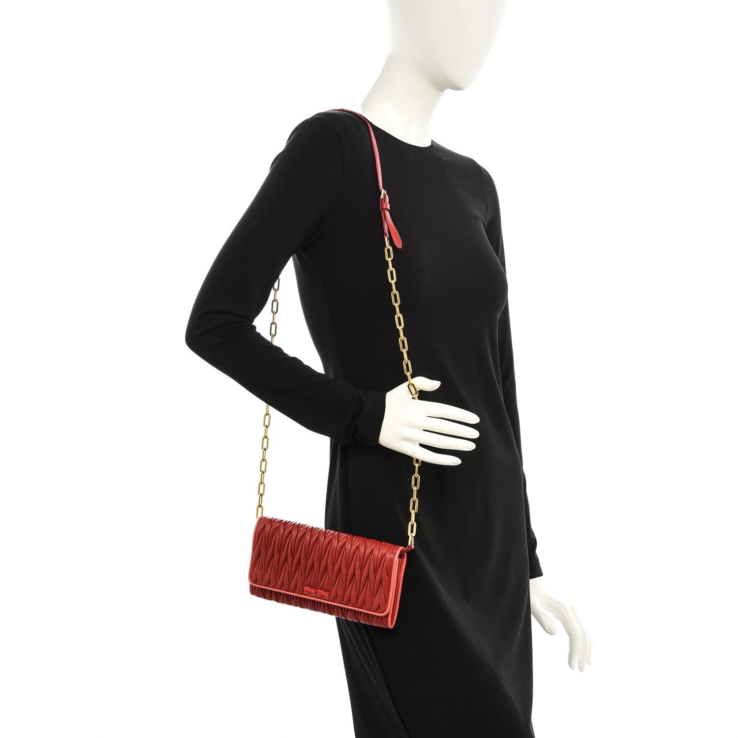 Miu Miu Nappa Matelasse Wallet On Chain Rosso 2 of 7