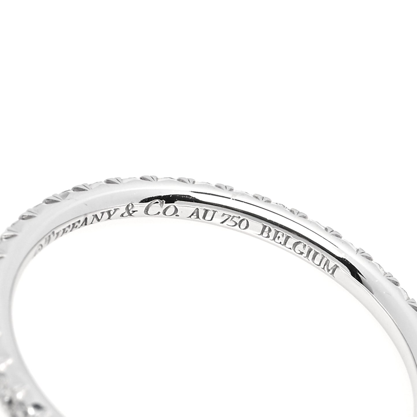 18K White Gold Diamond Metro Band Ring 47 4
