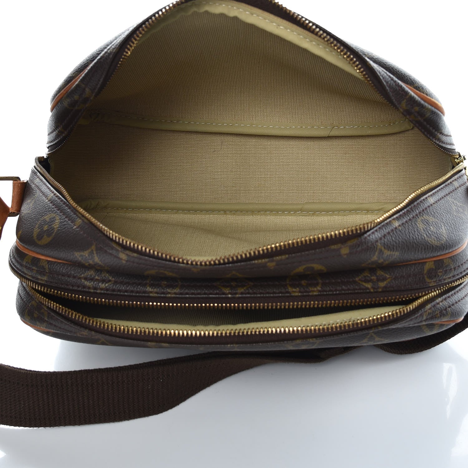 Louis Vuitton Monogram Reporter PM 5 of 19