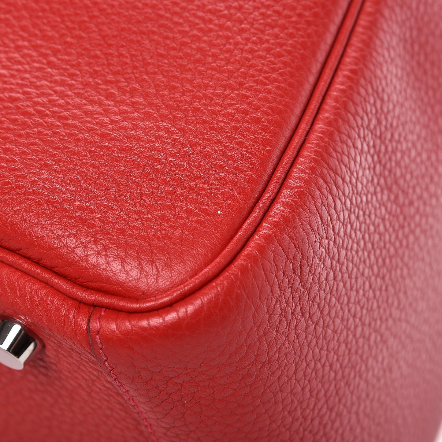 Taurillon Clemence Lindy 30 Rouge Casaque