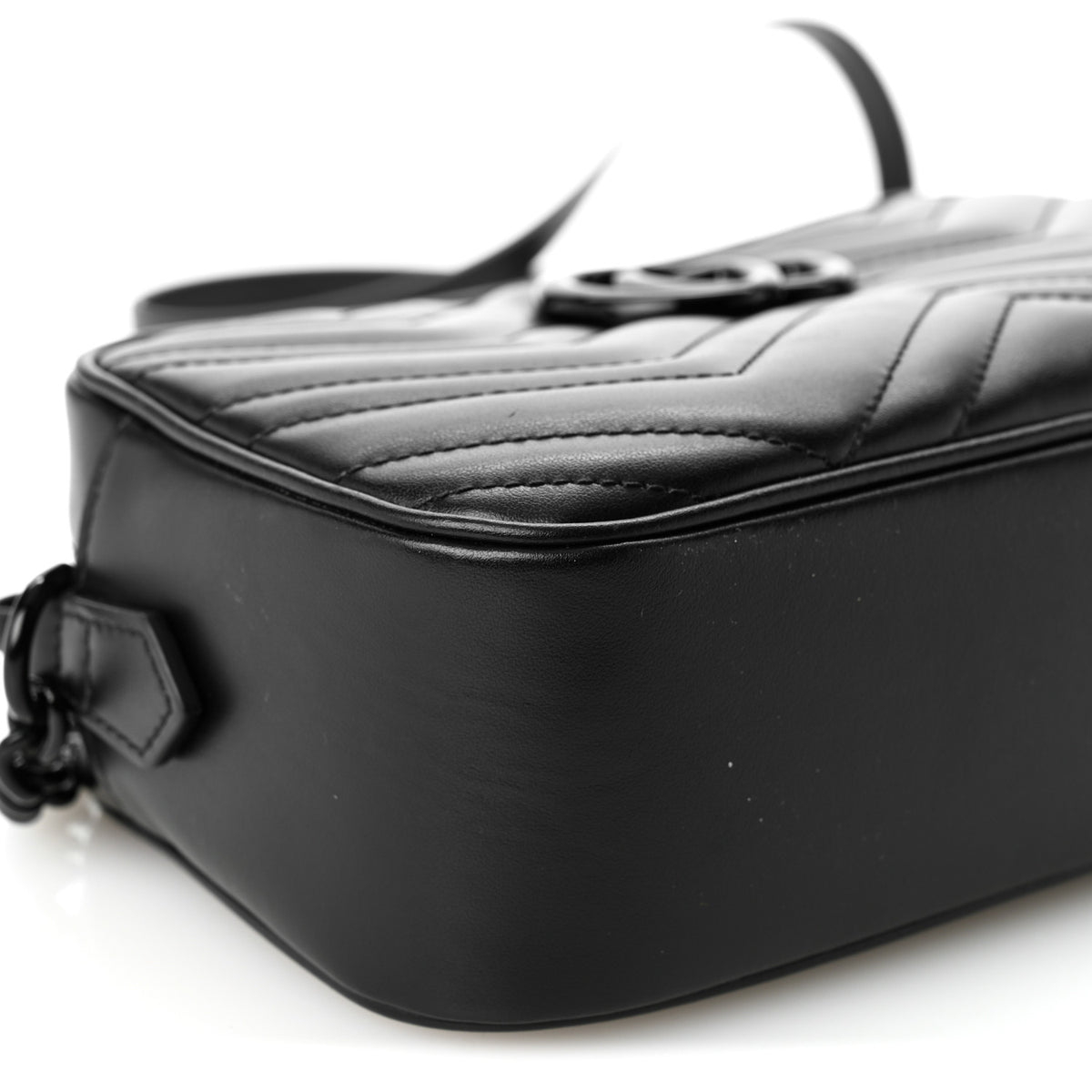 Calfskin Matelasse Monochrome Small GG Marmont Chain Shoulder Bag Black