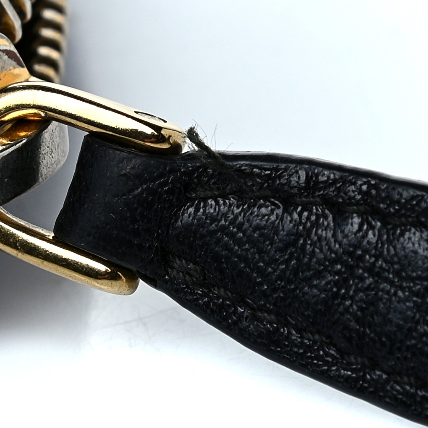 Vitello Daino Zip Around Wallet Nero Black