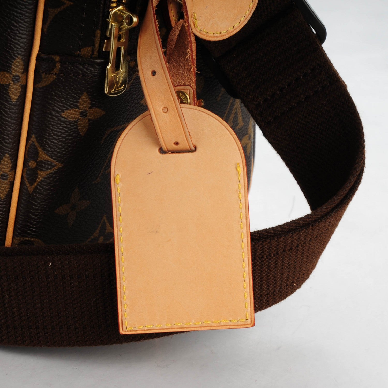Louis Vuitton Monogram Reporter GM 7 of 7
