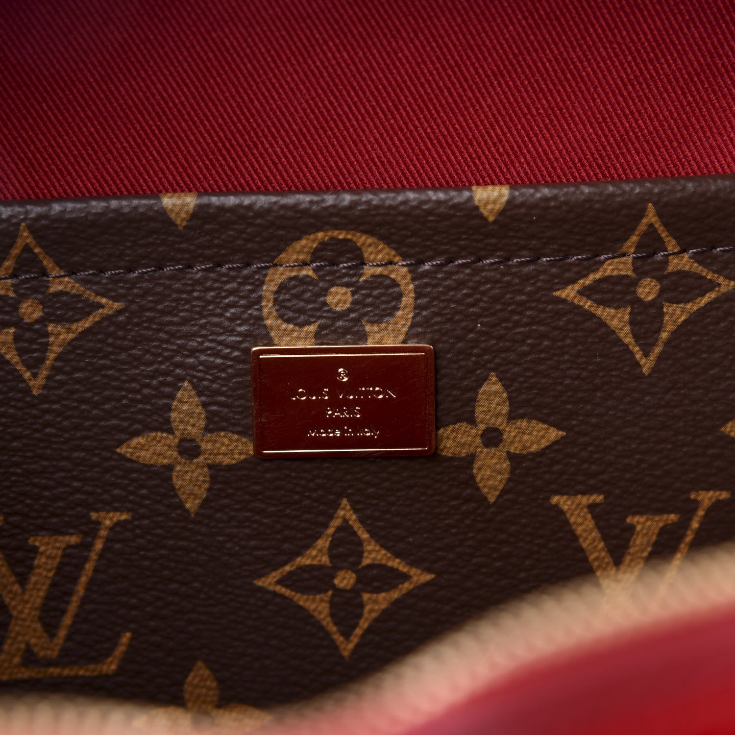 Louis Vuitton Patent Miroir Venice Scarlet 6 of 9