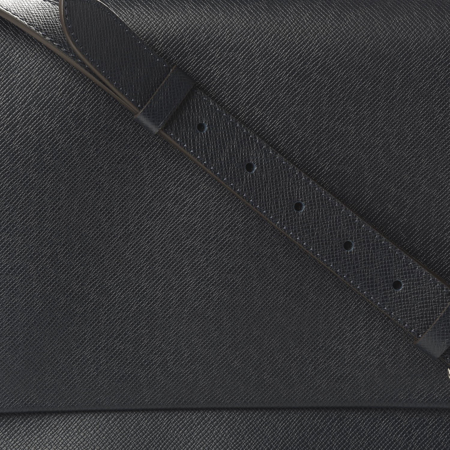 Louis Vuitton Taiga Roman MM Bleu Marine 9 of 9