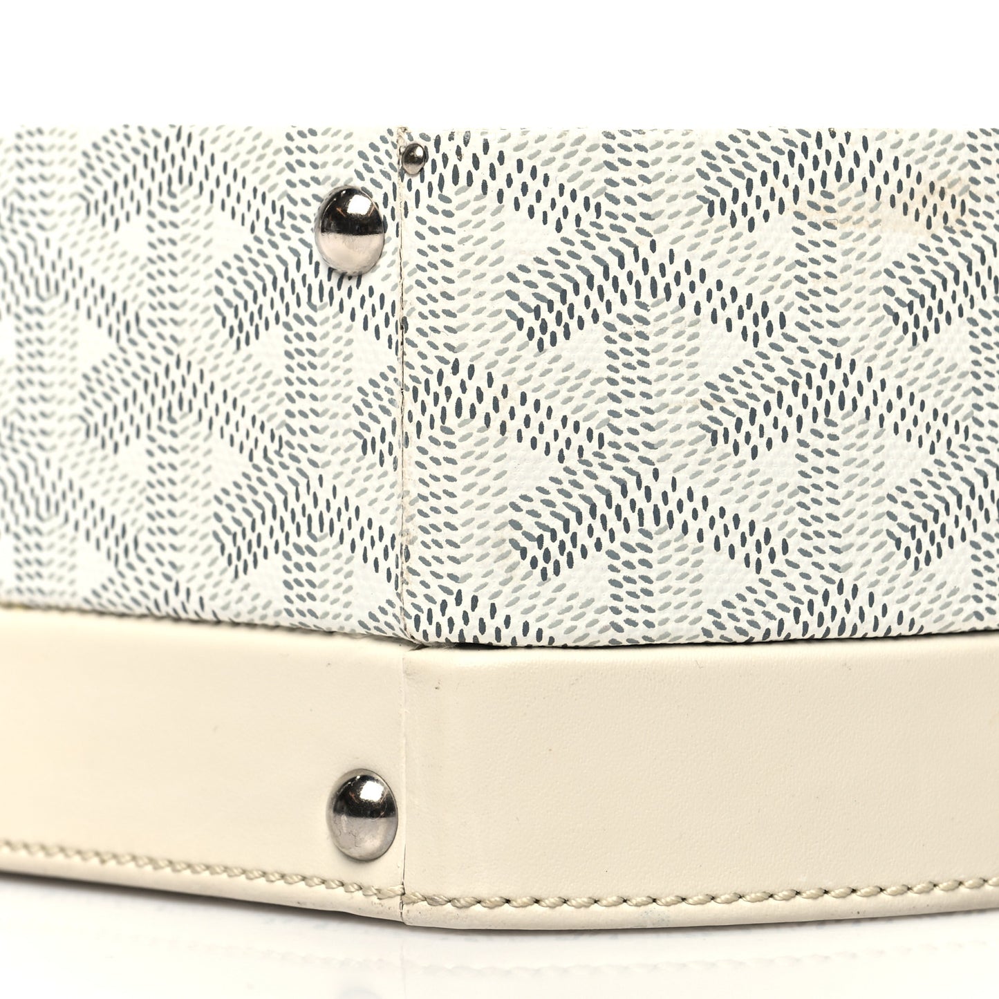 Goyardine Alto Hatbox White