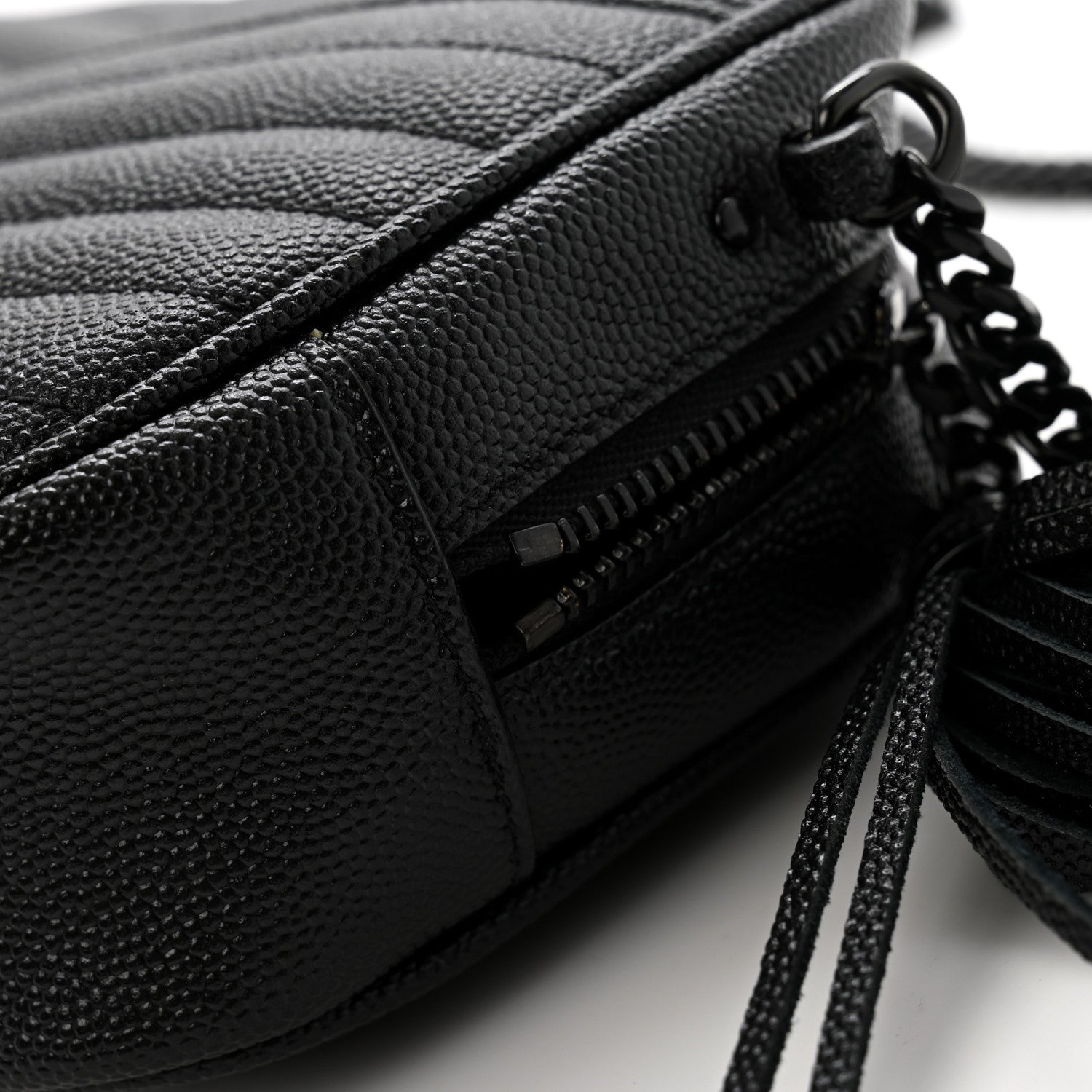 Saint Laurent Grain De Poudre Matelasse Monochrome Monogram Mini Lou Camera Bag Black 11 of 14