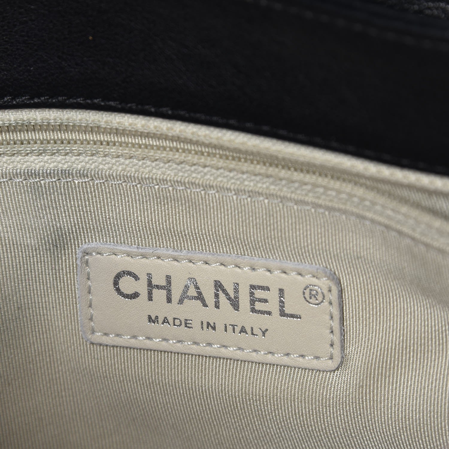 Chanel Washed Lambskin Quilted Maxi Chain Around Flap Black 7 of 7
