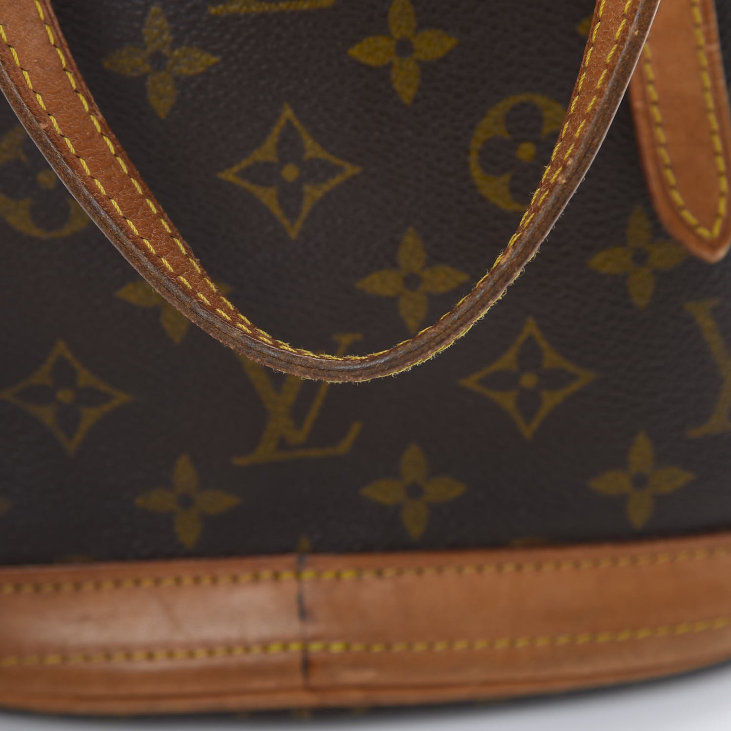 Monogram Petit Bucket 23