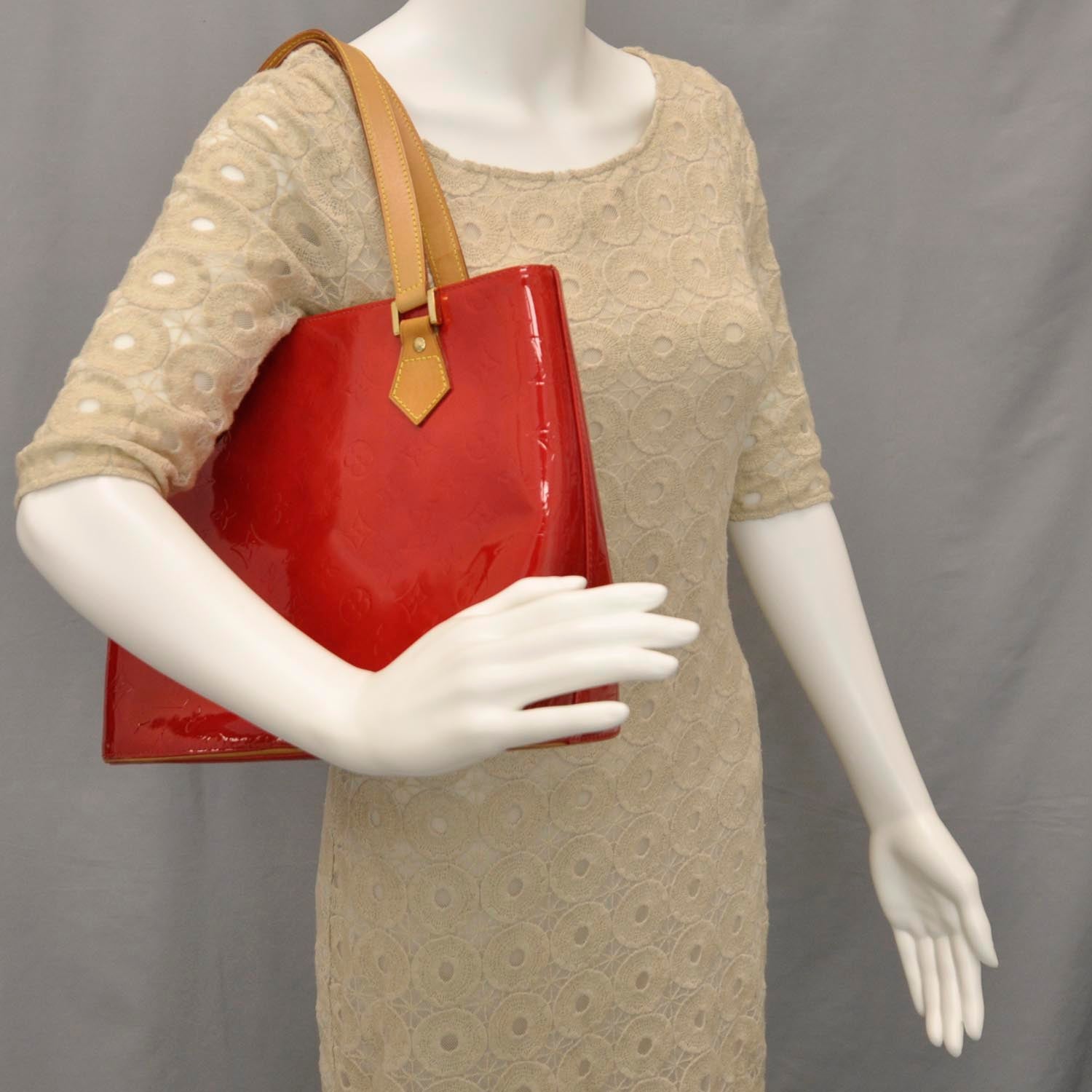 Louis Vuitton Vernis Houston Red 2 of 9