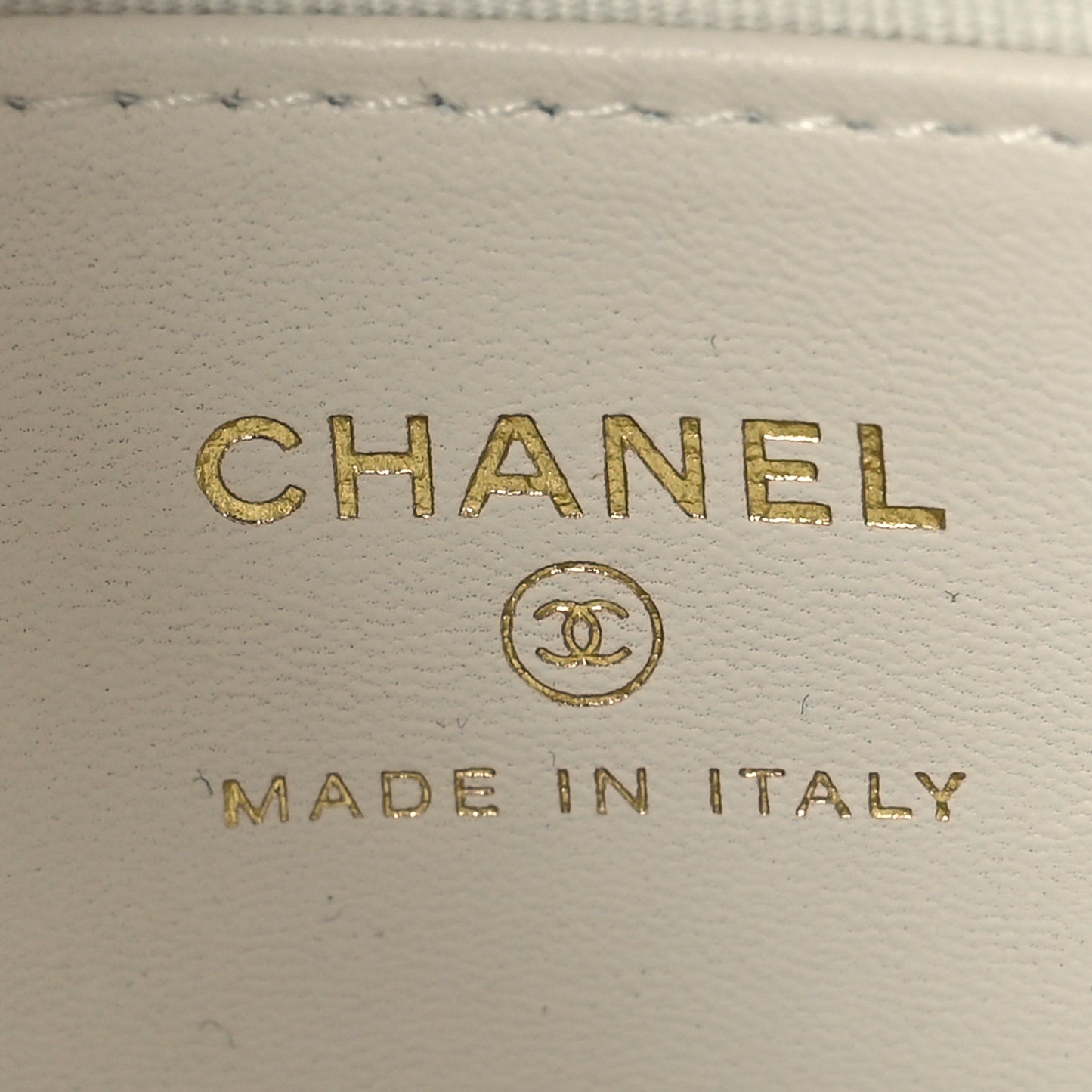 Lambskin Quilted Chain Around Pouch White