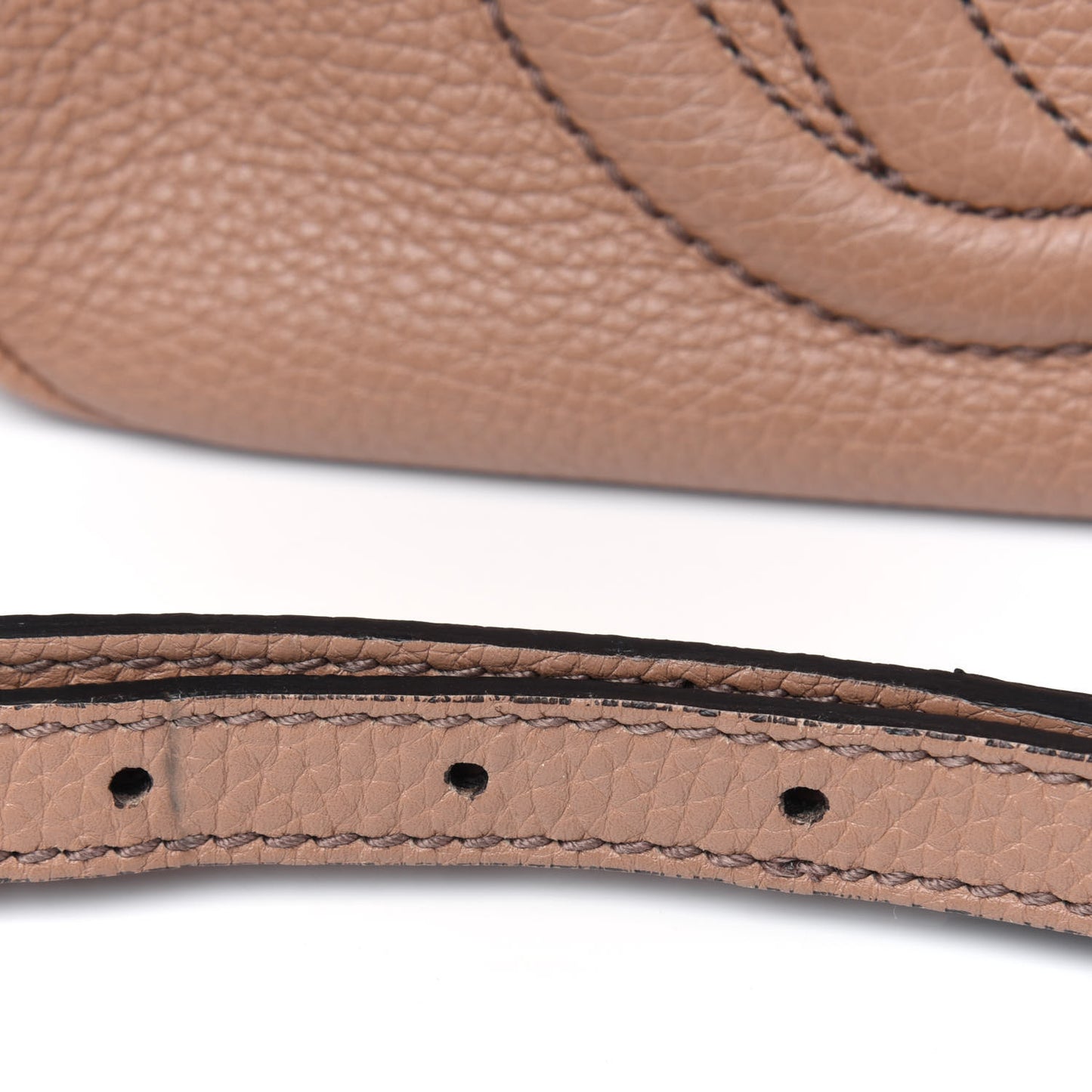 Pebbled Calfskin Small Soho Disco Bag Camelia