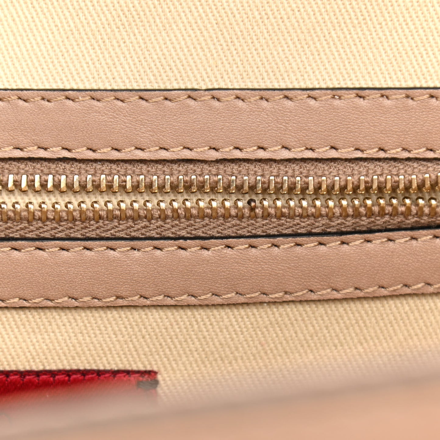 Vitello Large Glam Lock Rockstud Flap Poudre