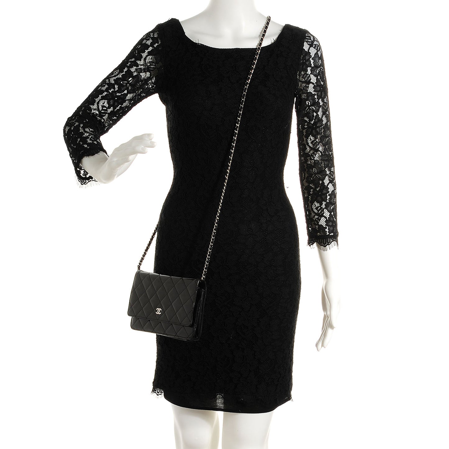 Striated Patent Wallet On Chain WOC Black